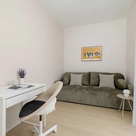 Saska Cozy Parking By Renters Apartment *