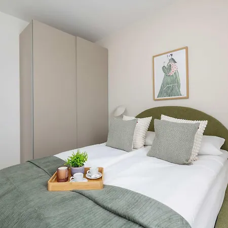 Saska Cozy Parking By Renters